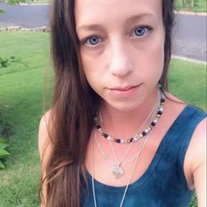 Meet your Posher, Candi